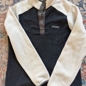 Columbia Women’s Outdoor Athletic Two-Tone Zip Fleece Jacket - Black & Cream